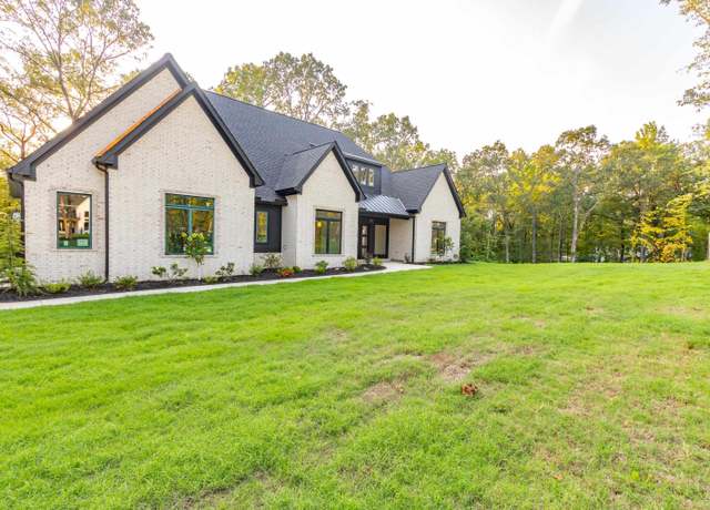 Property at 6047 Charley Pl, Benton, AR 72019, 5 beds, 3.5 baths