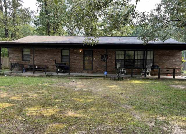 Property at 610 Reynolds Ave, White Hall, AR, 3 beds, 2 baths