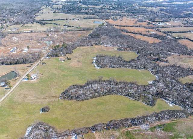 Property at 1099 W Gum Log Rd, Russellville, AR 72802