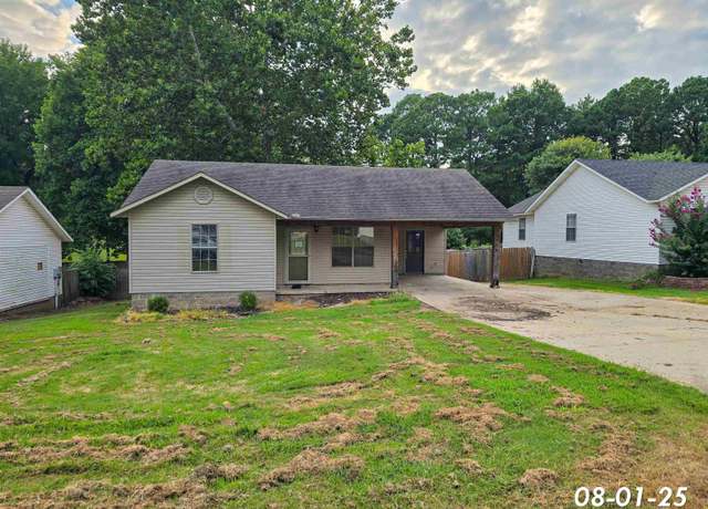 Property at 2908 N 5th St, Paragould, AR 72450, 3 beds, 2 baths