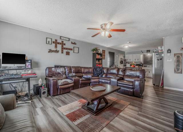 Property at 615 & 617 Brierly Dr, Sherwood, AR 72120, 6 beds, 2 baths