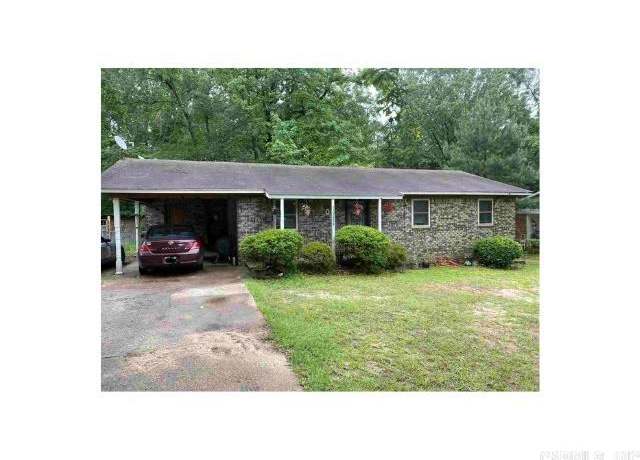 Property at 505 Woodland St, Malvern, AR 72104, 3 beds, 2 baths