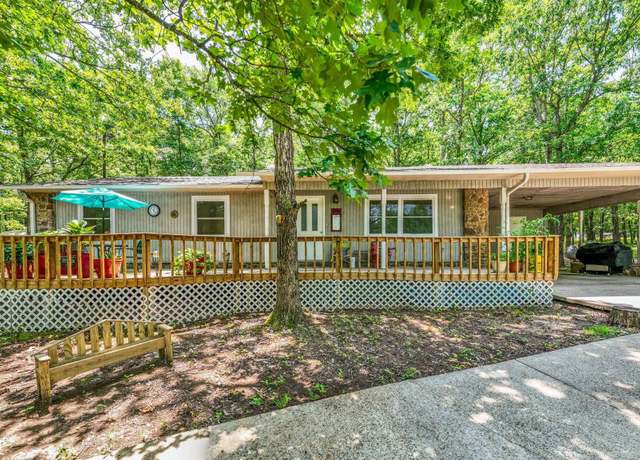 Property at 424 Center Rdg, Drasco, AR 72543, 3 beds, 2 baths