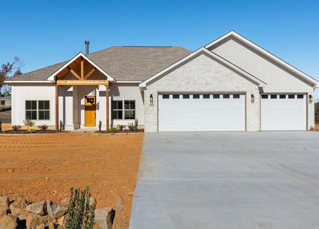 Property at 1165 Duke Dr, Bauxite, AR 72011, 4 beds, 2 baths