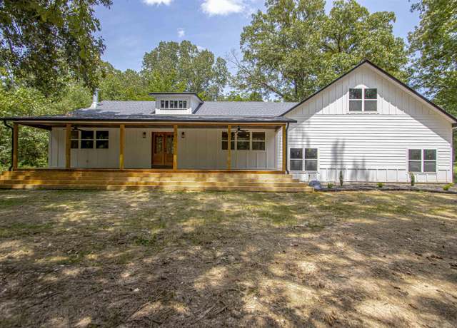 Property at 11196 Hinds, Benton, AR 72019, 4 beds, 4 baths