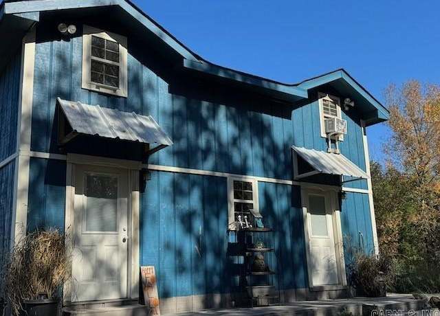 Property at 30 Cold Spring Trl, Conway, AR 72034, 2 beds, 1 bath