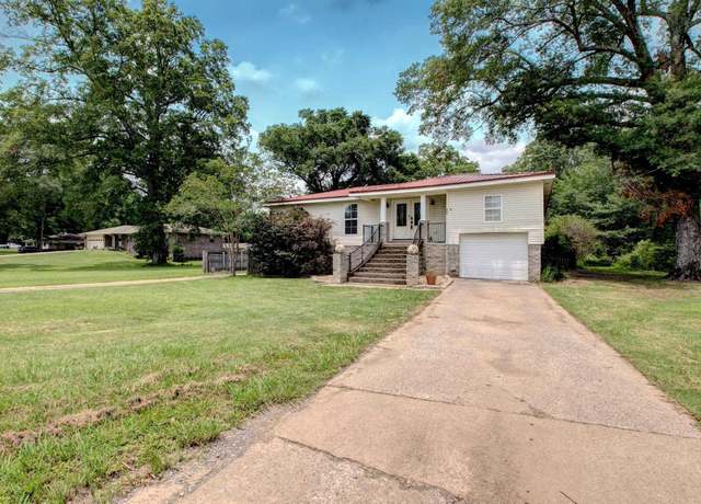 Property at 952 Trammel Rd, Sherwood, AR 72120, 3 beds, 2.5 baths