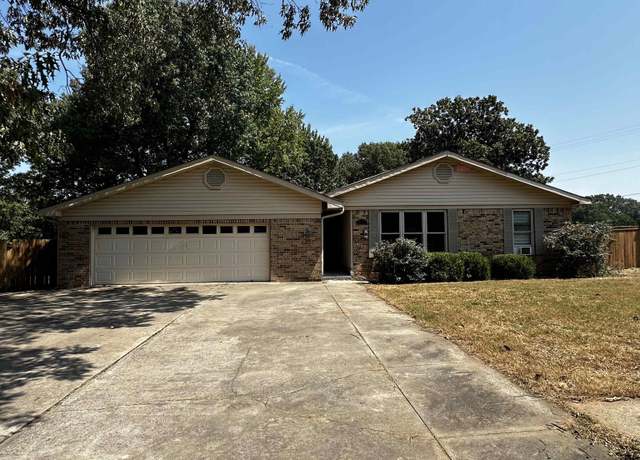 Property at 800 Burgandy Ct, Jacksonville, AR 72076, 3 beds, 2.5 baths