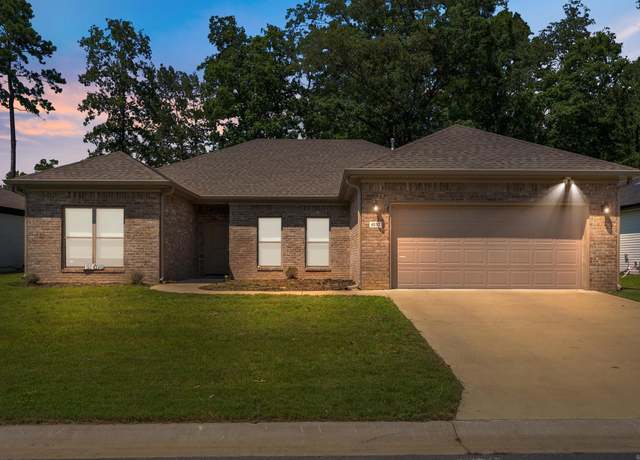 Property at 4532 Western Woods Dr, Benton, AR 72015, 4 beds, 2 baths