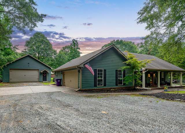 Property at 125 Nutmeg Dr, Cabot, AR 72023, 3 beds, 2 baths