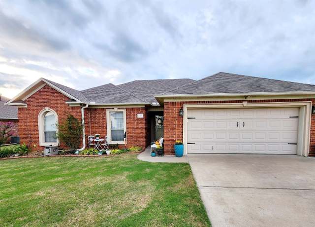 Property at 2411 Toccata Ln, Cabot, AR 72023, 3 beds, 2 baths