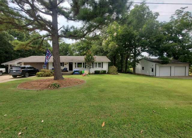 Property at 1252 N 4th Ave, Piggott, AR 72454, 4 beds, 2 baths