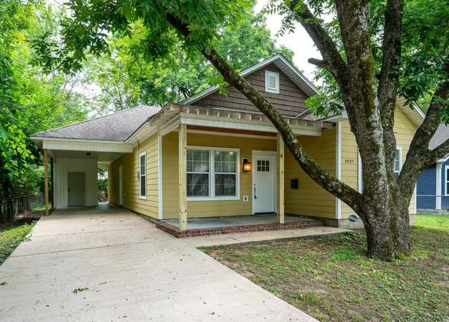 Property at 1937 Weems St, Conway, AR 72034, 3 beds, 2 baths