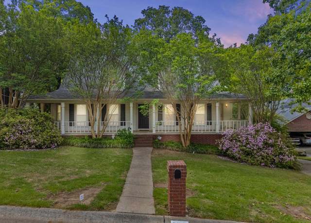 Property at 8304 Toltec Dr, North Little Rock, AR 72116, 5 beds, 2.5 baths