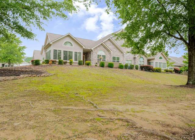 Property at 394 Mountain Terrace Cir, Maumelle, AR 72113, 3 beds, 2 baths