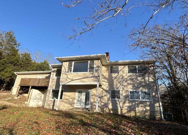 Property at 109 Frontier Cir, Horseshoe Bend, AR 72512, 6 beds, 2 baths