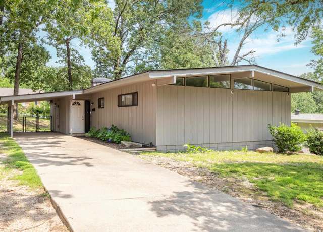 Property at 35 Windsor Dr, Little Rock, AR 72209, 3 beds, 1.5 baths