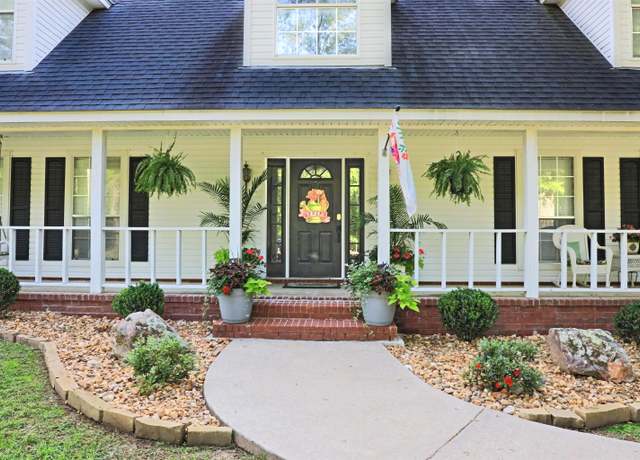 Property at 6311 Country Ln, Pine Bluff, AR 71603, 3 beds, 3 baths