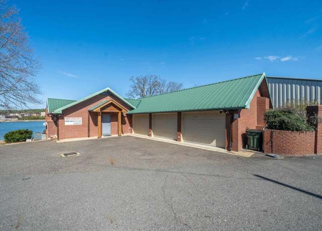 Property at 120 Butler Ln, Hot Springs, AR 71913, 4 beds, 2.5 baths