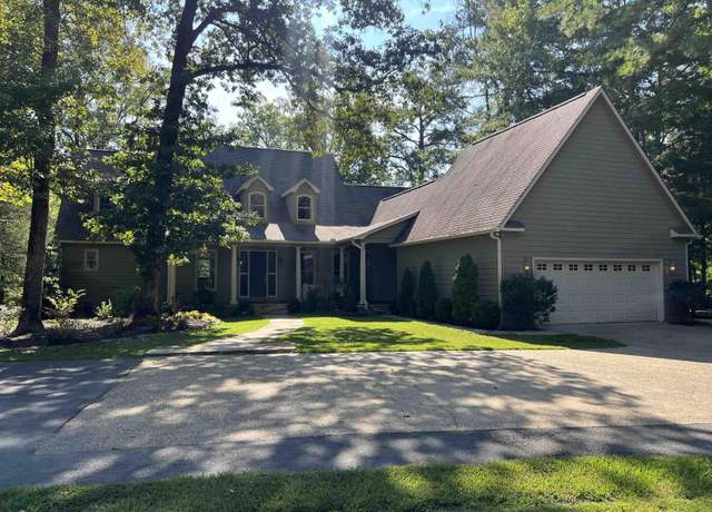 Property at 190 Peregrine Dr, Pine Bluff, AR 71603, 4 beds, 3.5 baths