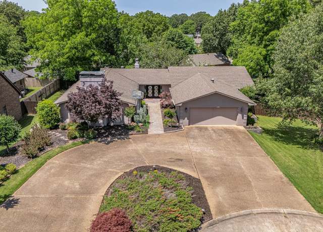 Property at 106 Winston Pl, Paragould, AR, 4 beds, 3 baths