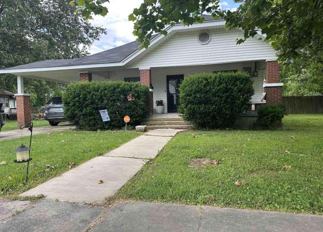 Property at 621 W 7th St, Rector, AR 72461, 3 beds, 2 baths