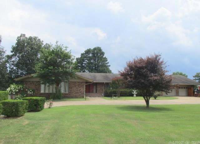 Property at 1700 Barnhill Rd, Paragould, AR, 5 beds, 3.5 baths