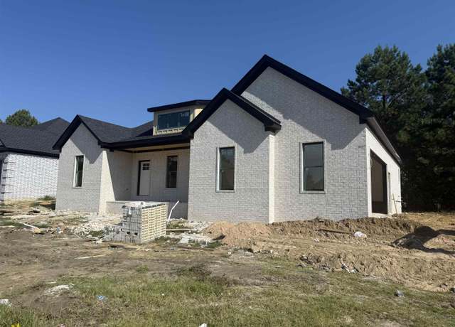 Property at 1 Ridge View St, Vilonia, AR 72173, 3 beds, 2 baths