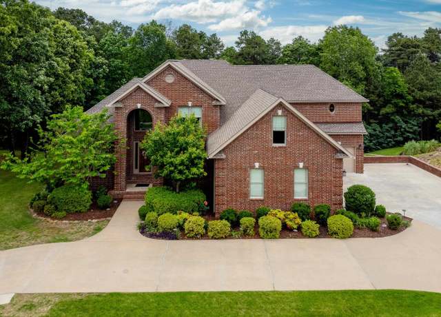 Property at 16 Bellegarde Dr, Little Rock, AR 72223, 6 beds, 5.5 baths