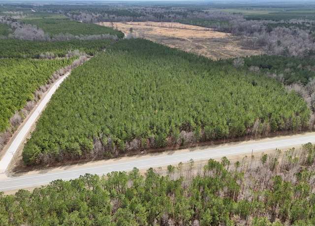 Property at 1 Ladelle Rd, Monticello, AR 71655