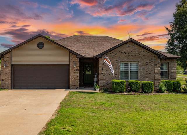 Property at 390 Bobwhite Cir, Lonoke, AR 72086, 3 beds, 2 baths
