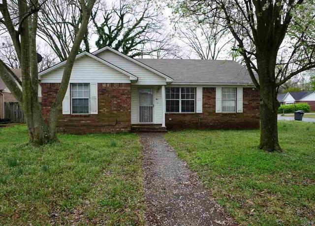 Property at 57 Hartwell, Searcy, AR 72143, 3 beds, 2 baths