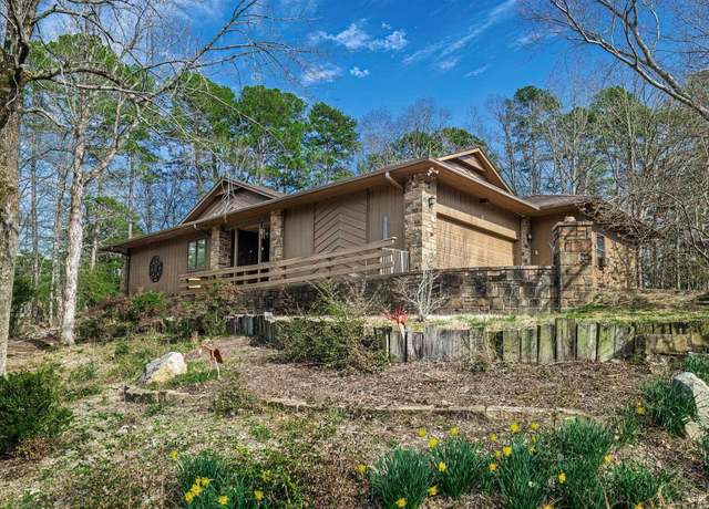 Property at 2 Cordoba Way, Hot Springs Village, AR 71909, 3 beds, 3 baths
