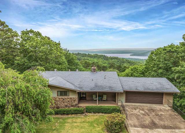 Property at 161 King Arthur Dr, Fairfield Bay, AR, 3 beds, 2 baths