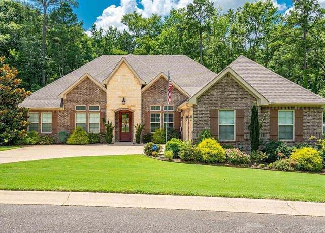 Property at 115 Rockcress Ter, Hot Springs, AR 71913, 4 beds, 2.5 baths