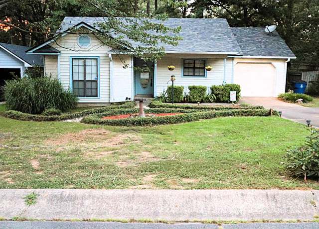 Property at 9 Oak Ridge Dr, Maumelle, AR 72113, 2 beds, 2 baths
