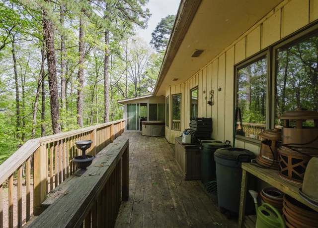 Property at 6 Las Navas Ln, Hot Springs, AR 71909, 3 beds, 2 baths