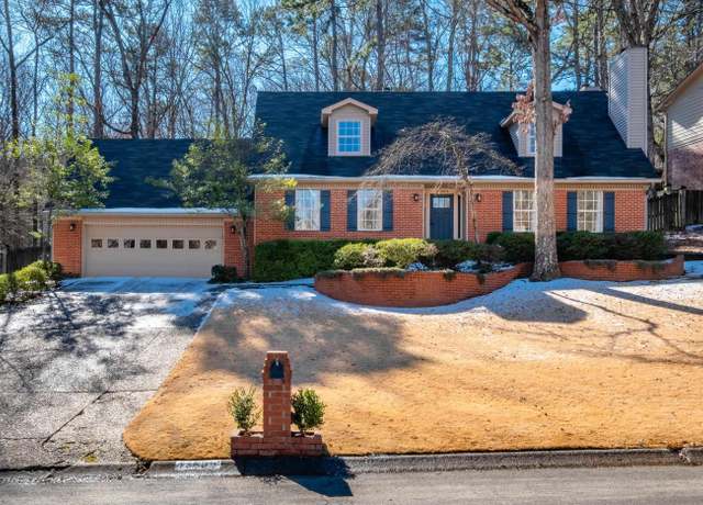 Property at 13609 Abinger Dr, Little Rock, AR 72212, 3 beds, 2.5 baths