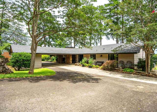 Property at 462 Caroline Acres Pt, Hot Springs, AR 71913, 4 beds, 3 baths