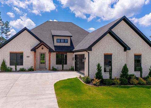 Property at 216 Middleton Pl, Benton, AR 72019, 4 beds, 3 baths