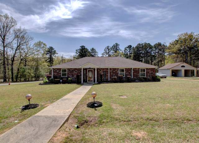 Property at 7200 Nell Dr, Pine Bluff, AR 71603, 4 beds, 2 baths
