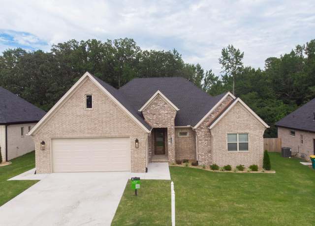 Property at 15004 Matterhorn Loop, Maumelle, AR 72113, 4 beds, 3 baths