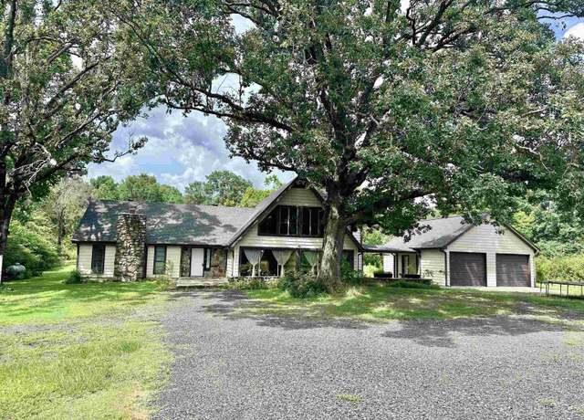 Property at 4042 Hwy 8 W, Mena, AR 71953, 4 beds, 3 baths