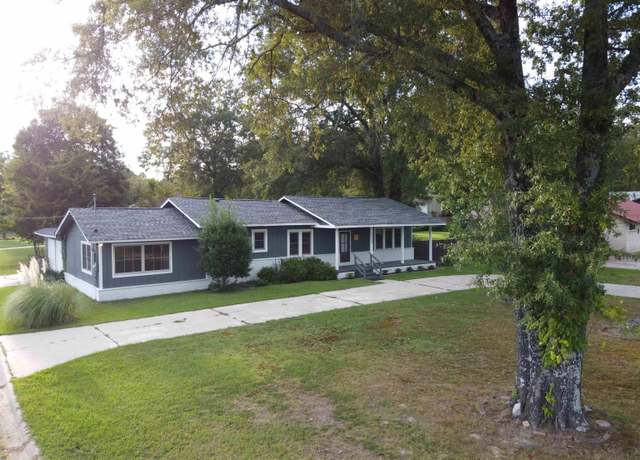 Property at 1123 Burchwood Bay Rd, Hot Springs, AR 71913, 3 beds, 2 baths