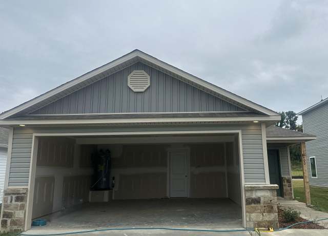 Property at 10400 Marilyn Dr, North Little Rock, AR 72113, 3 beds, 2 baths