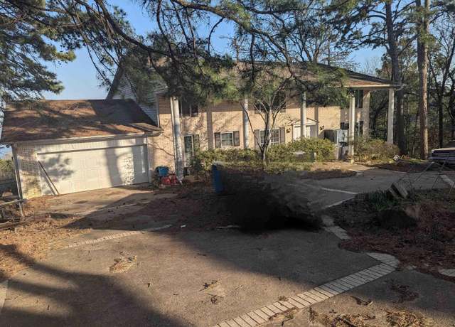 Property at 10411 Rivercrest Dr, Little Rock, AR 72212, 3 beds, 3 baths