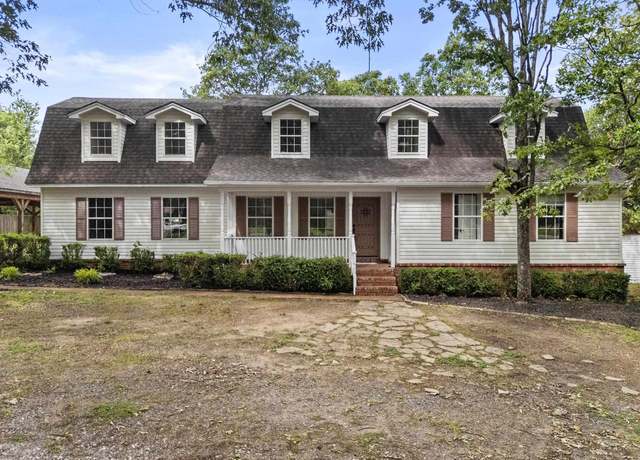 Property at 2407 Hwy 16, Searcy, AR 72143, 5 beds, 3 baths
