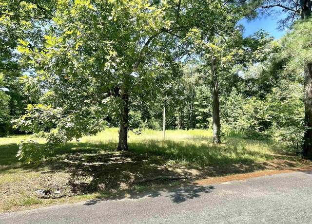 Property at 4300 West Dr, Little Rock, AR 72209