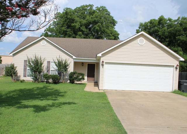 Property at 3114-a Rhonda, Jonesboro, AR 72404, 3 beds, 2.5 baths