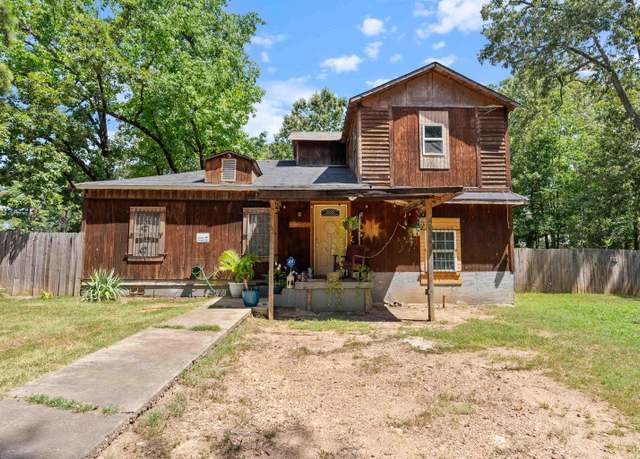Property at 4724 W 26th St St, Little Rock, AR 72204, 3 beds, 2.5 baths